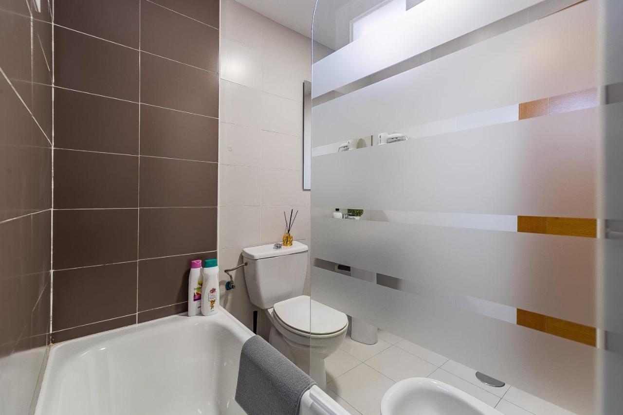 Premium El Palo Apartment Near The Beach With Parking Málaga Buitenkant foto